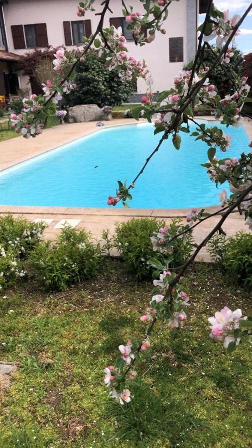 Апартаменти Un Bell Incontro Borgo Ticino Екстер'єр фото